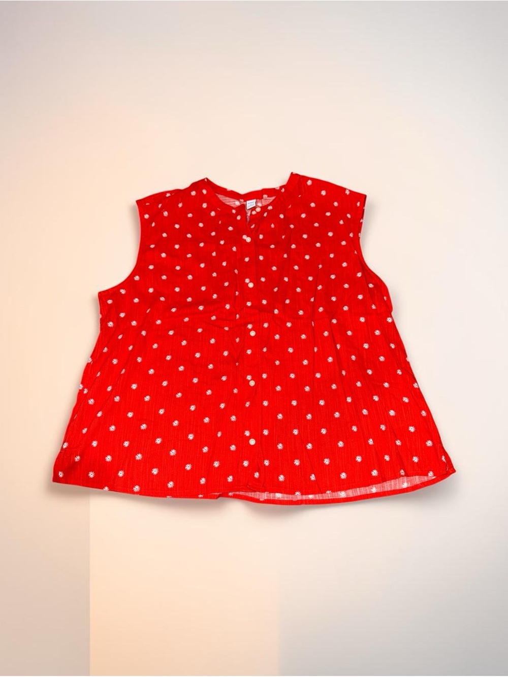 Woman’s Sleeveless Blouse Button Down NEW (XL)